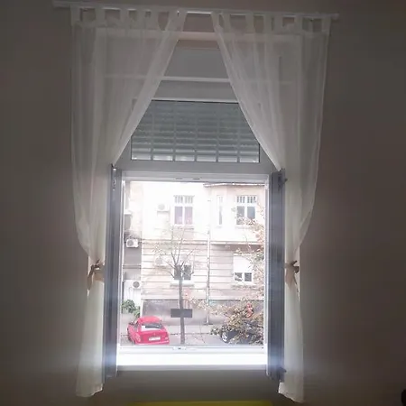 Center Mika Διαμέρισμα *